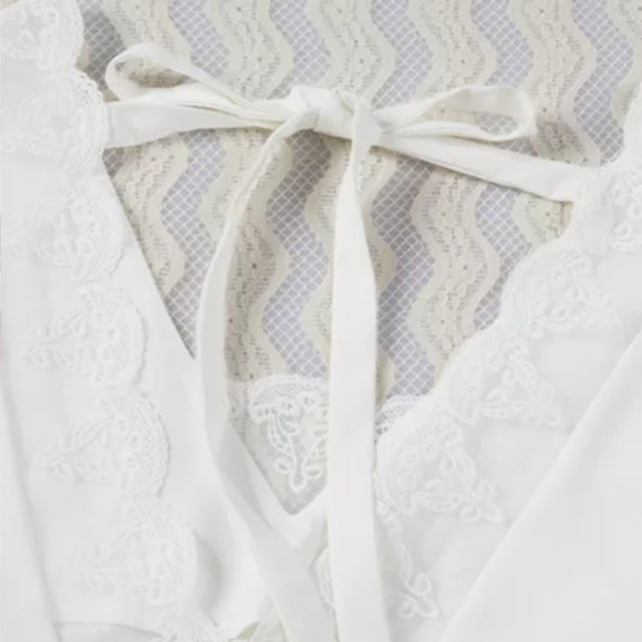 ♥️New boutique white lace top - Picture 6 of 11